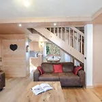Duplex 3 Etoiles Au Coeur De Avec Parking - Fr-1-343-175