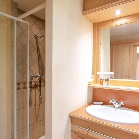 Duplex Proche Pistes Avec Parking Et Wifi - Fr-1-343-175 * Chamonix